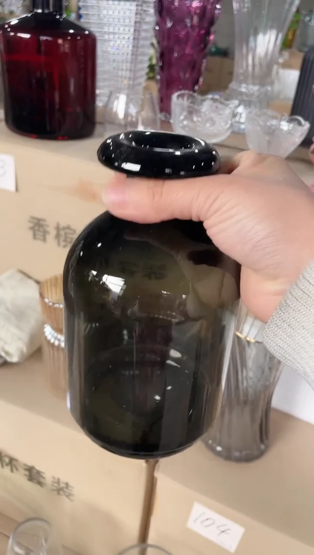 【闪购商品】无铅玻璃烟灰色花瓶