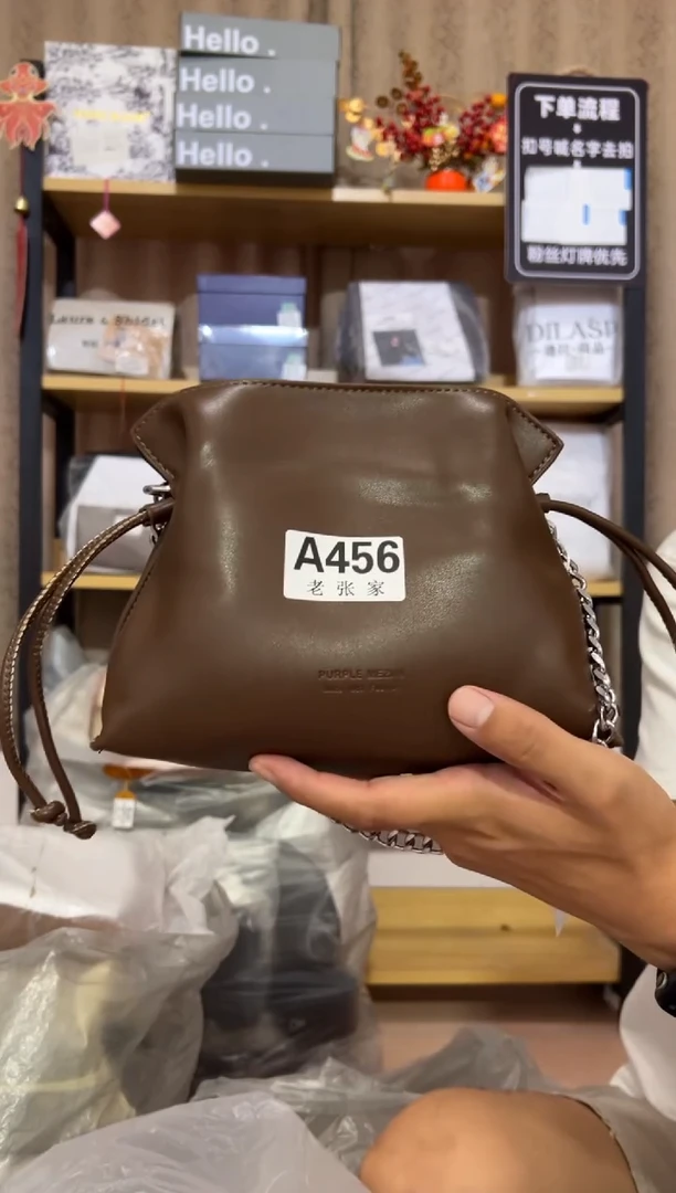 小牛剖层皮革老张家女包456