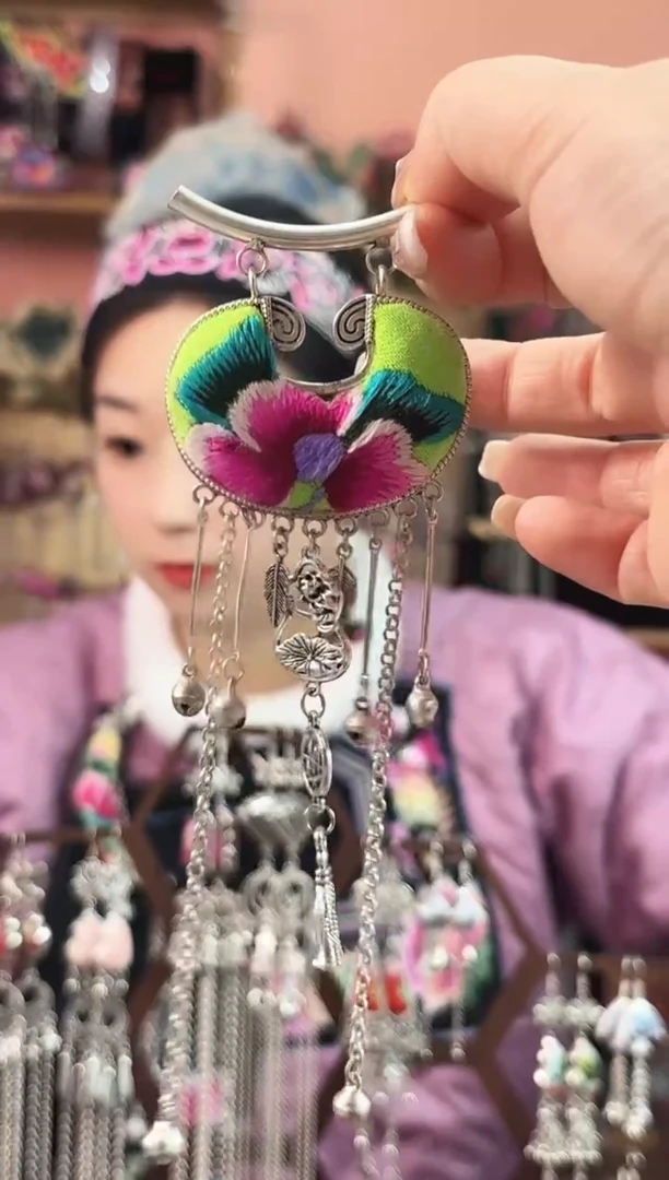 艺枝独绣手工饰品637