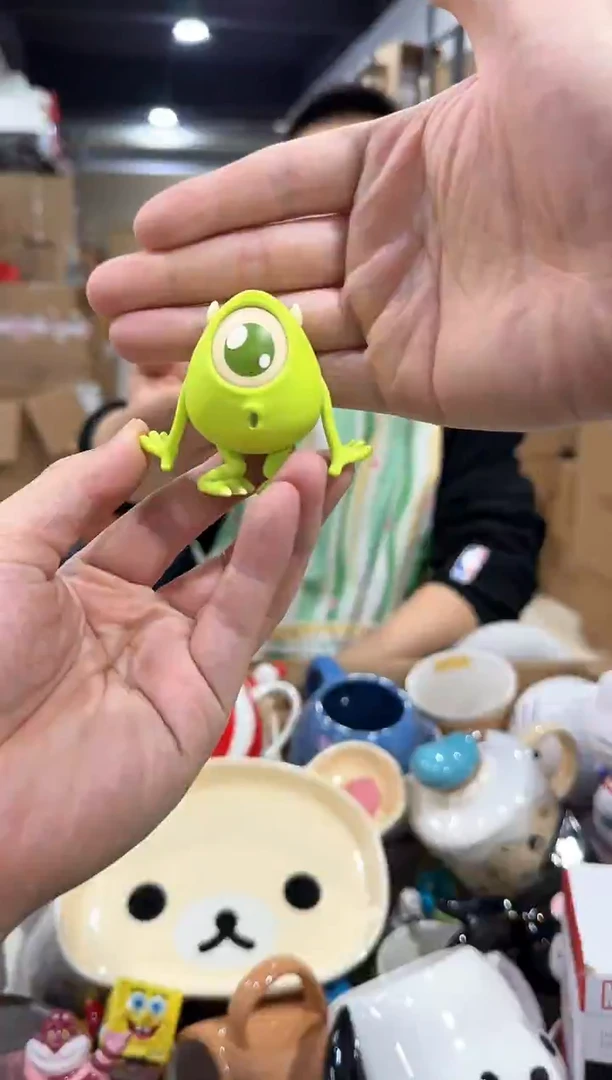 瓷片大眼仔摆件