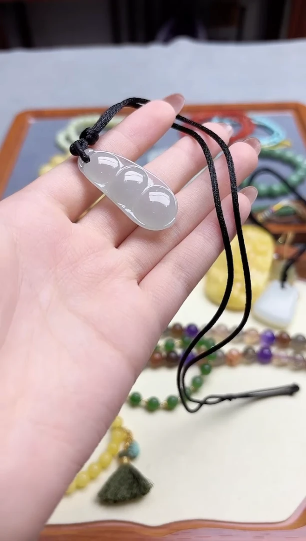 颈饰未镶嵌翡翠翡翠四季豆吊坠XZYW
