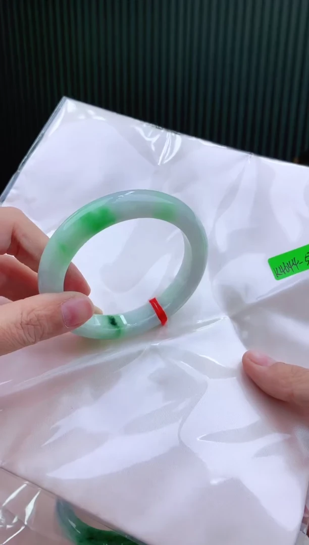 未镶嵌手镯翡翠57