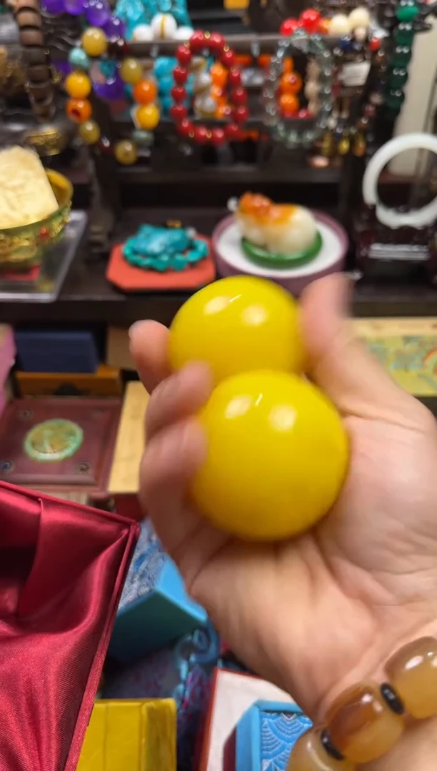 未镶嵌颈饰蜜蜡蜜手球