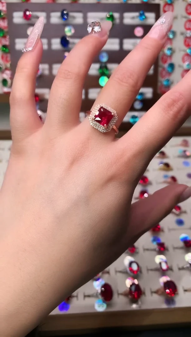 银S925镶嵌戒指红宝石方8*8 酒红 玫瑰金托