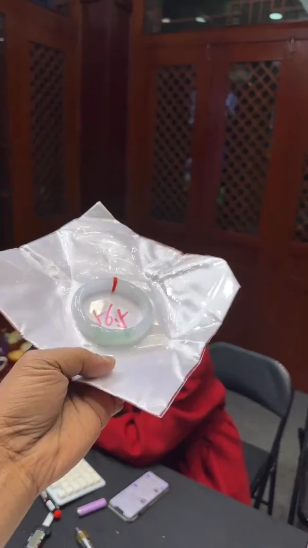 【闪购商品】翡翠手镯未镶嵌手镯