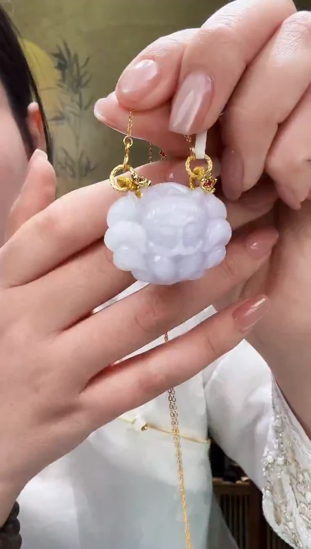 颈饰未镶嵌翡翠吊坠