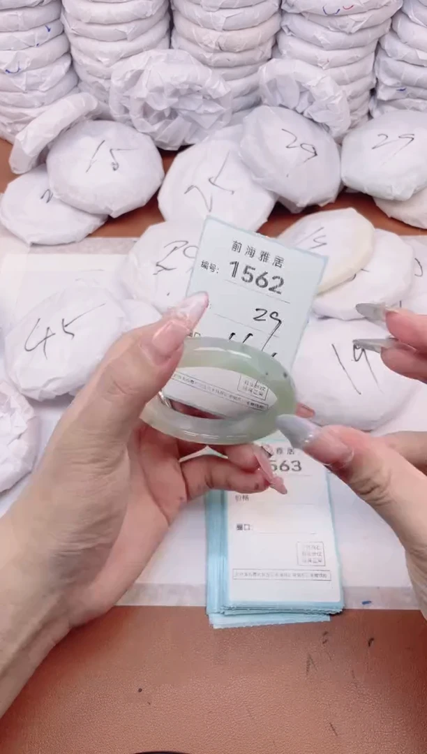 【闪购商品】玛瑙/玉髓手镯未镶嵌1562