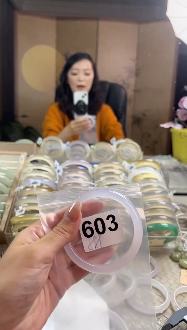 手镯玛瑙/玉髓未镶嵌603
