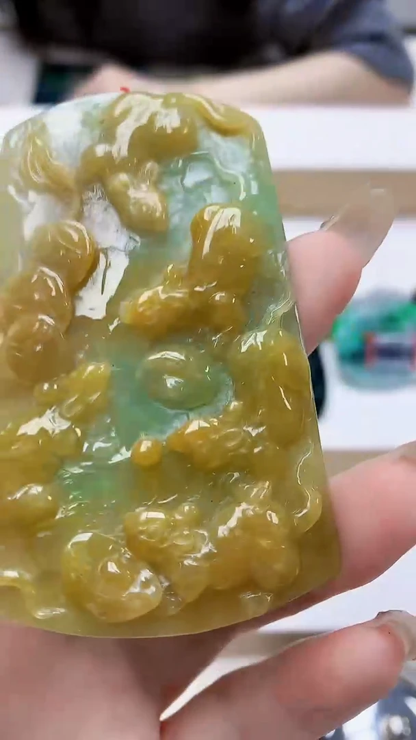 未镶嵌定制翡翠4852DD-毛货挂件53