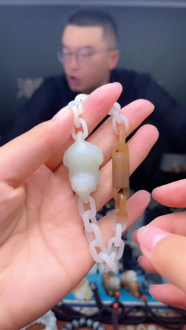 未镶嵌和田玉挂件1