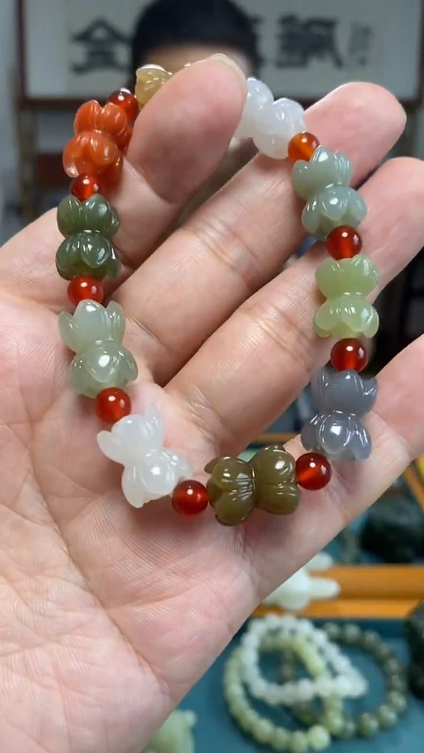 颈饰未镶嵌和田玉105