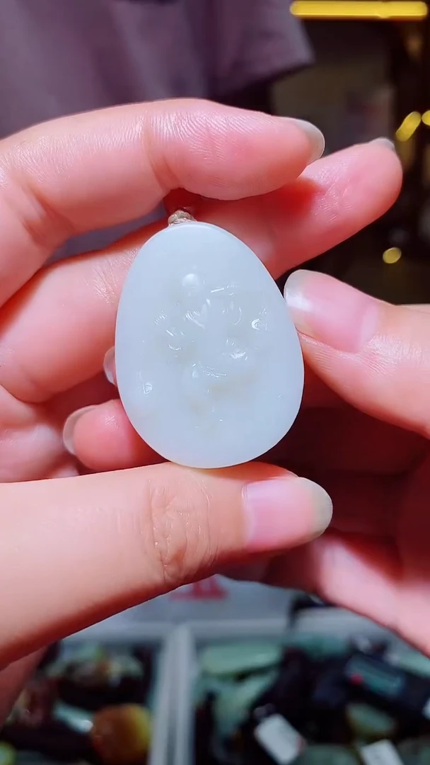 和田玉未镶嵌颈饰1