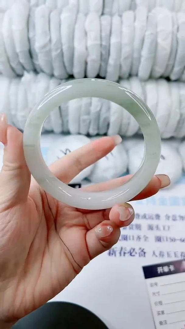 【闪购商品】石英质玉手镯未镶嵌0498244935-64多样性发货