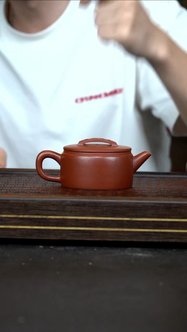 茶壶紫砂    LCC      老朱泥      汉瓦      200cc