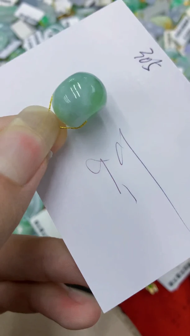 翡翠未镶嵌颈饰111111111111