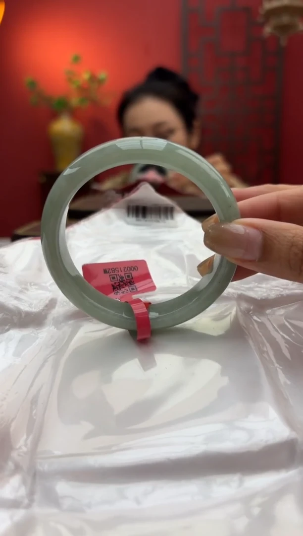 未镶嵌手镯翡翠翡翠手镯1