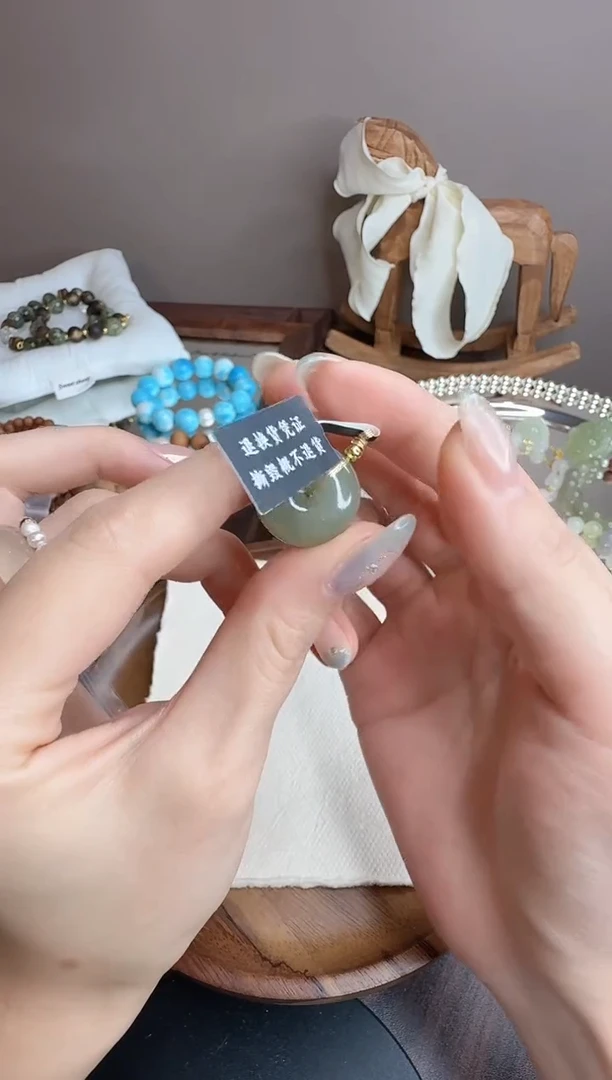 颈饰未镶嵌和田玉W10....