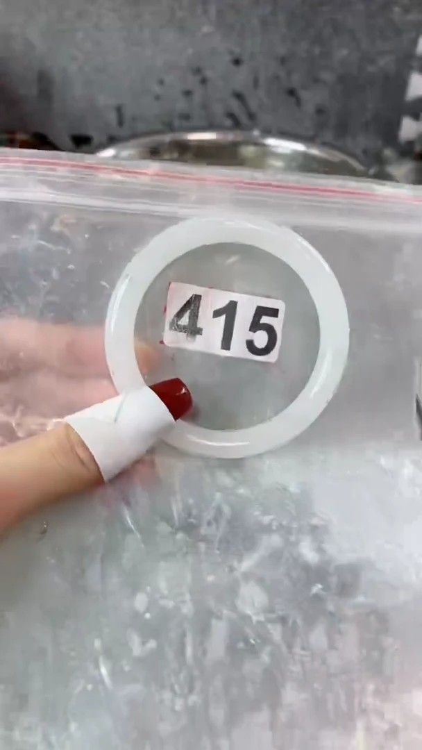 【闪购商品】石英质玉手镯未镶嵌5758+415