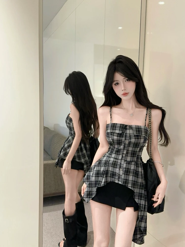 2025夏季新款韩版甜酷个性辣妹气质格子吊带上衣时尚百搭复古小众