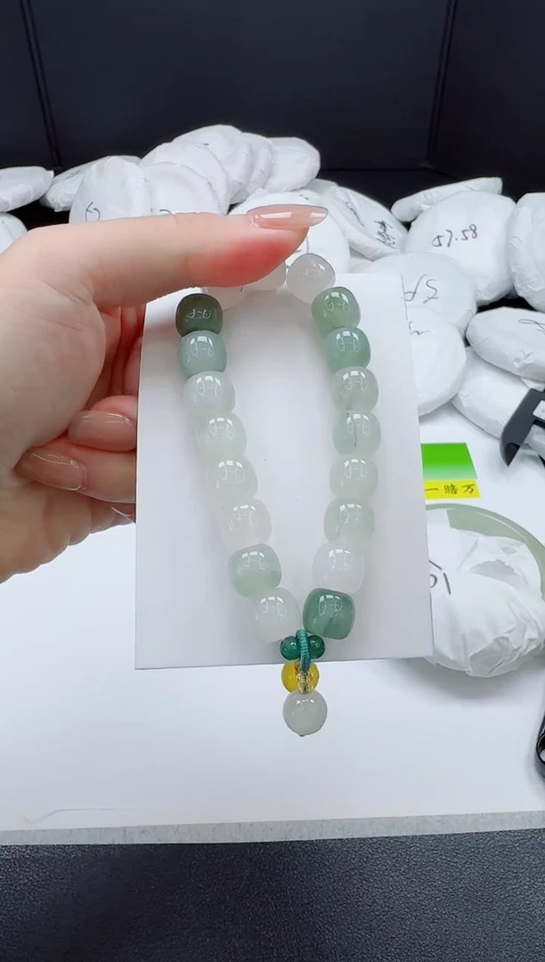石英质玉手镯未镶嵌天山翠手链【花纹随机】