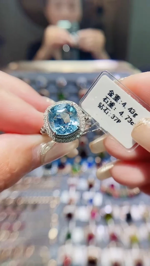 海蓝宝石戒指18K金镶嵌4.73配钻