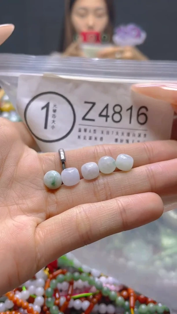 颈饰未镶嵌翡翠/Z/翡翠A货，一件也是批发价