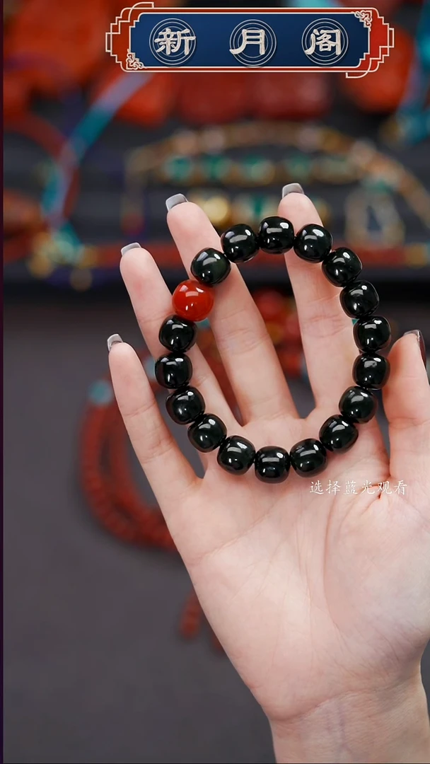 未镶嵌文玩配饰多样性发货南红玛瑙久*。文玩配饰多样性发货