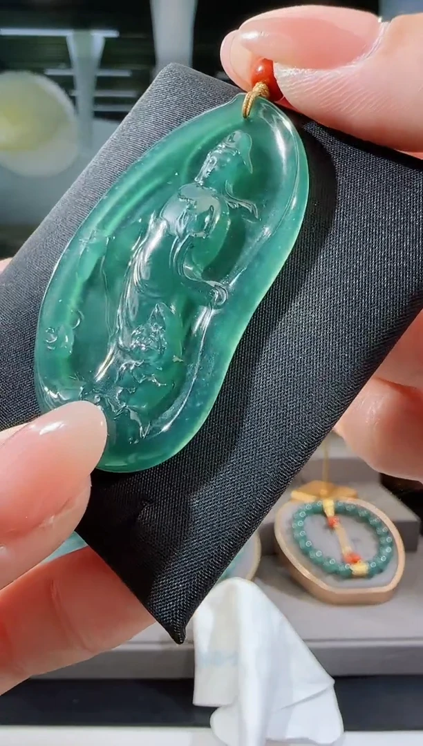 【闪购商品】翡翠吊坠(不含链)未镶嵌观音