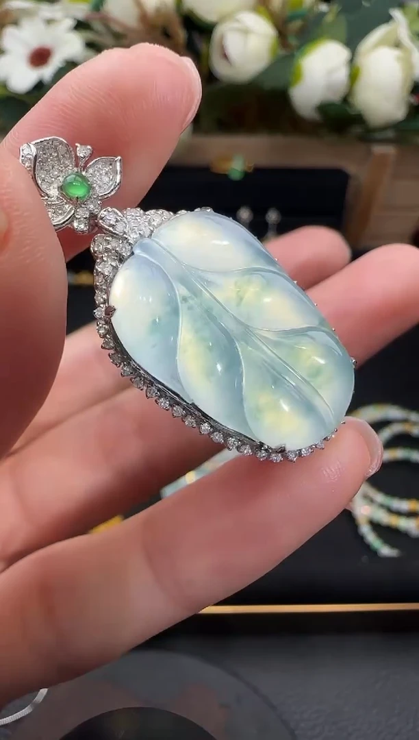 吊坠(不含链)18K金镶嵌翡翠吊坠