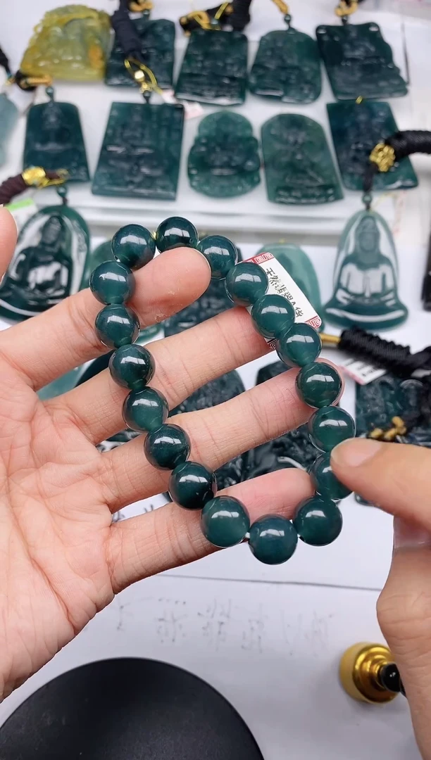 未镶嵌手串翡翠