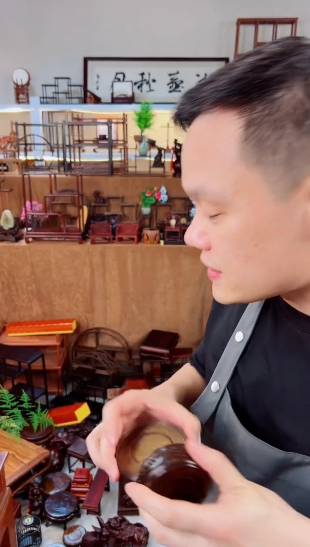 风车木（黑檀木）随机一个6~9公分圆底座（尺寸不等）