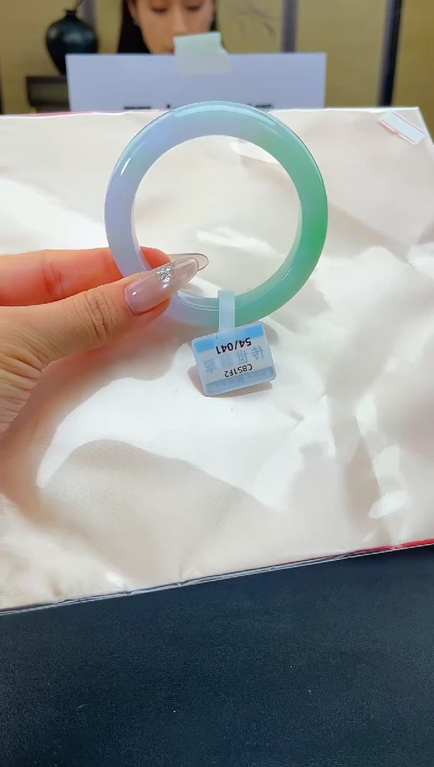 未镶嵌手镯翡翠退货标签需完好-041