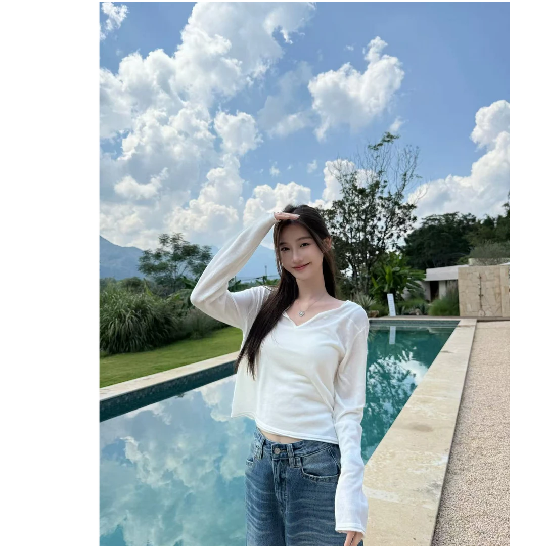 SMILEME【寂寂如风】秋季穿搭羊毛混纺V领百搭长袖上衣MK06725410