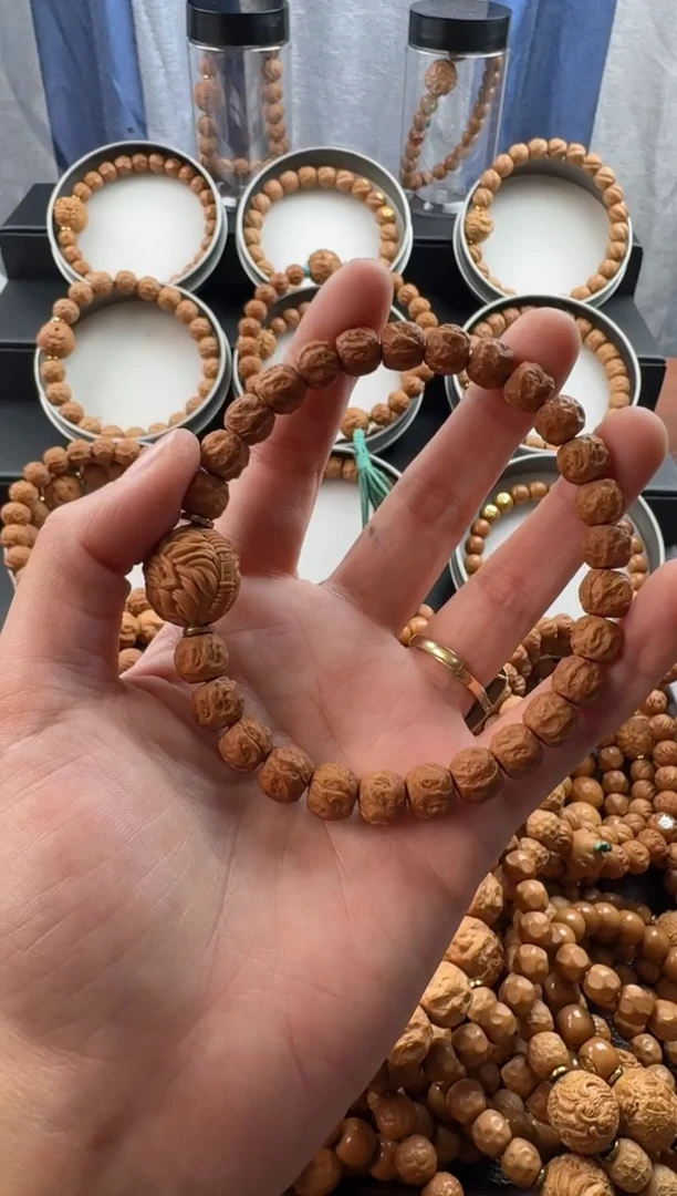 手串猴头核桃龙蛇瑕疵款送单颗