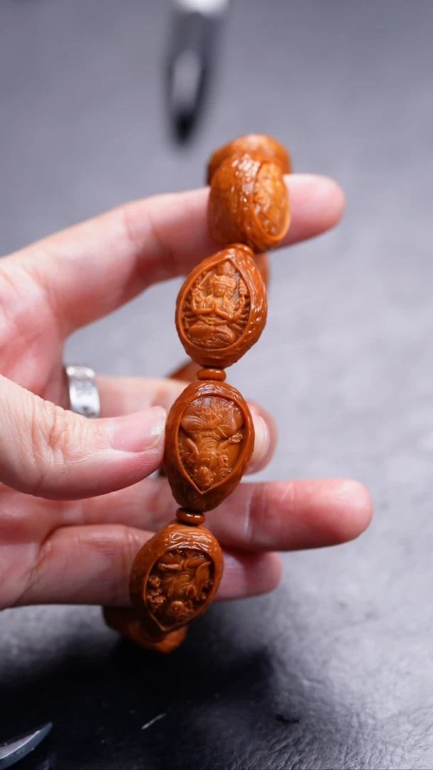 【闪购商品】橄榄核吊坠橄榄核