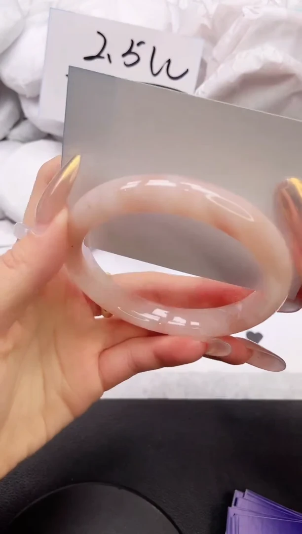 【闪购商品】石英质玉手镯未镶嵌20K272-62