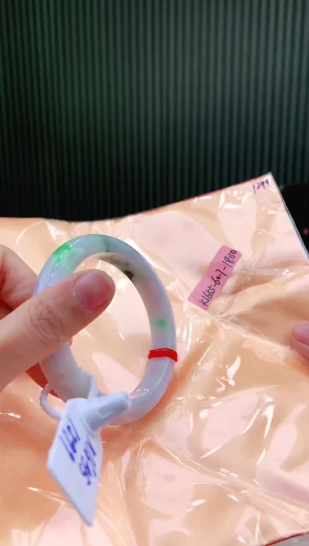 未镶嵌手镯翡翠60