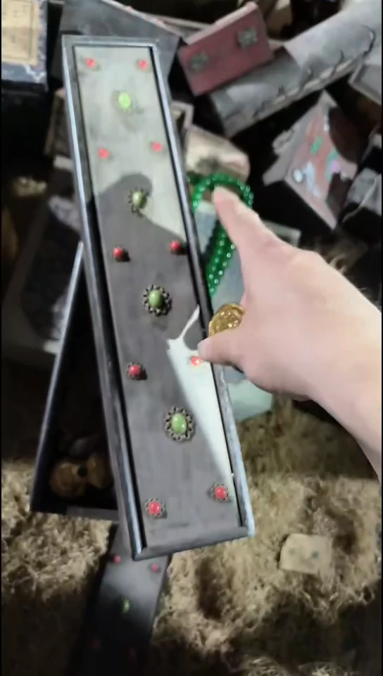 香榧木（1个镶钻长盒子链接带3圆0