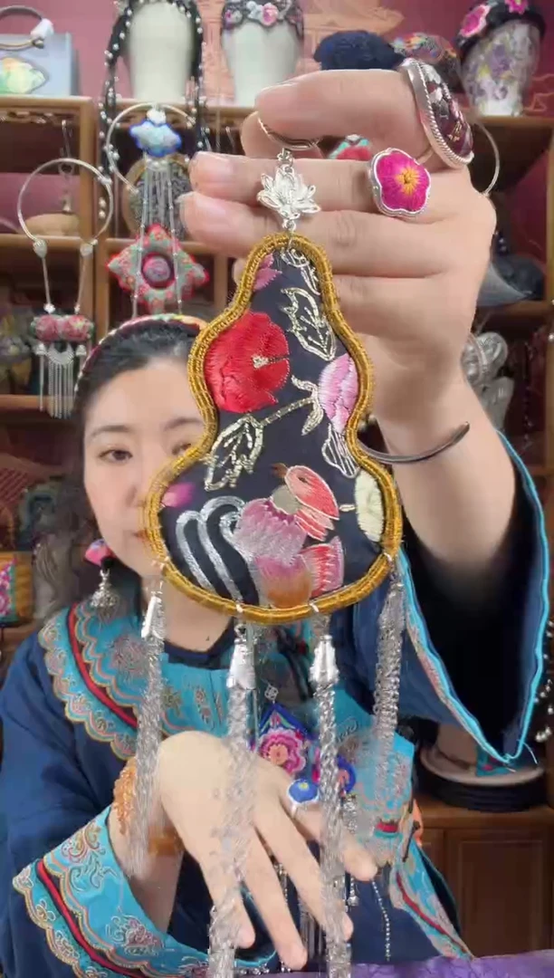 刺绣压襟66甜甜家