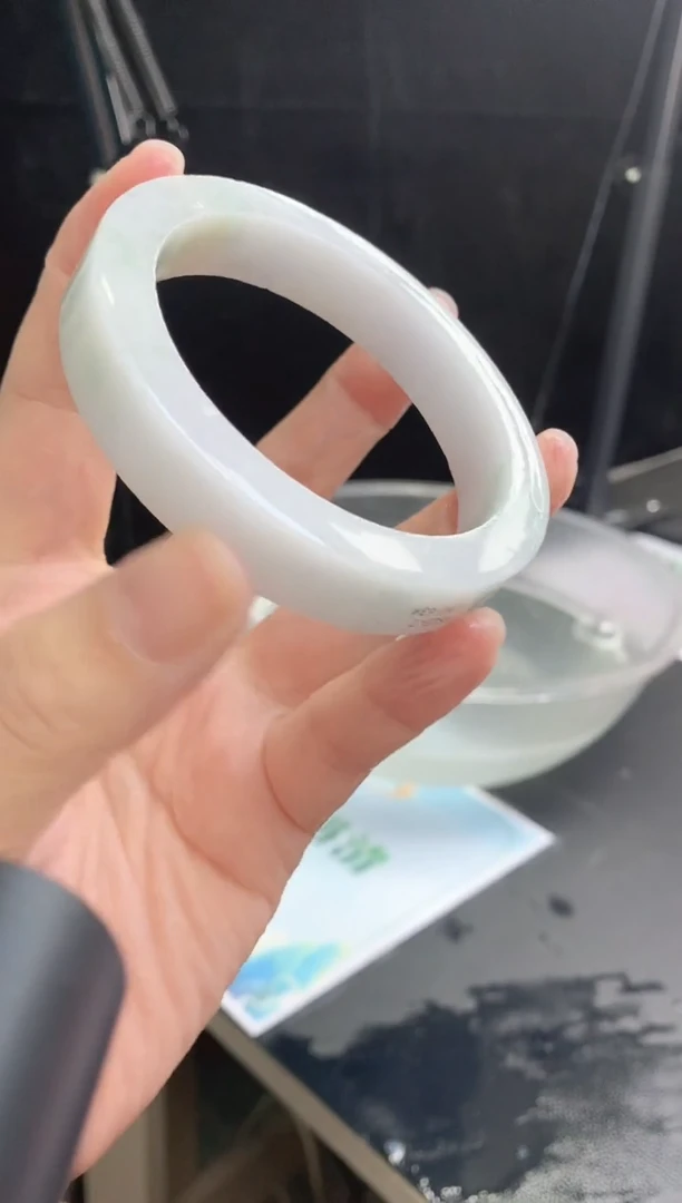 【闪购商品】定制翡翠手镯未镶嵌58 60-63正