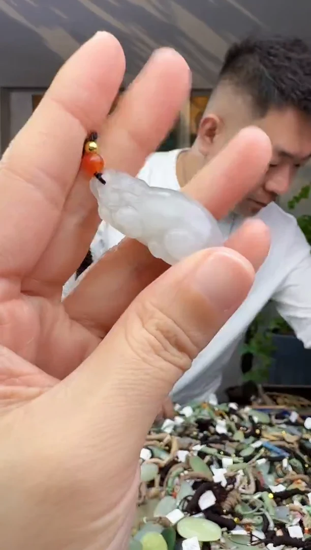 未镶嵌和田玉挂件拍一发一