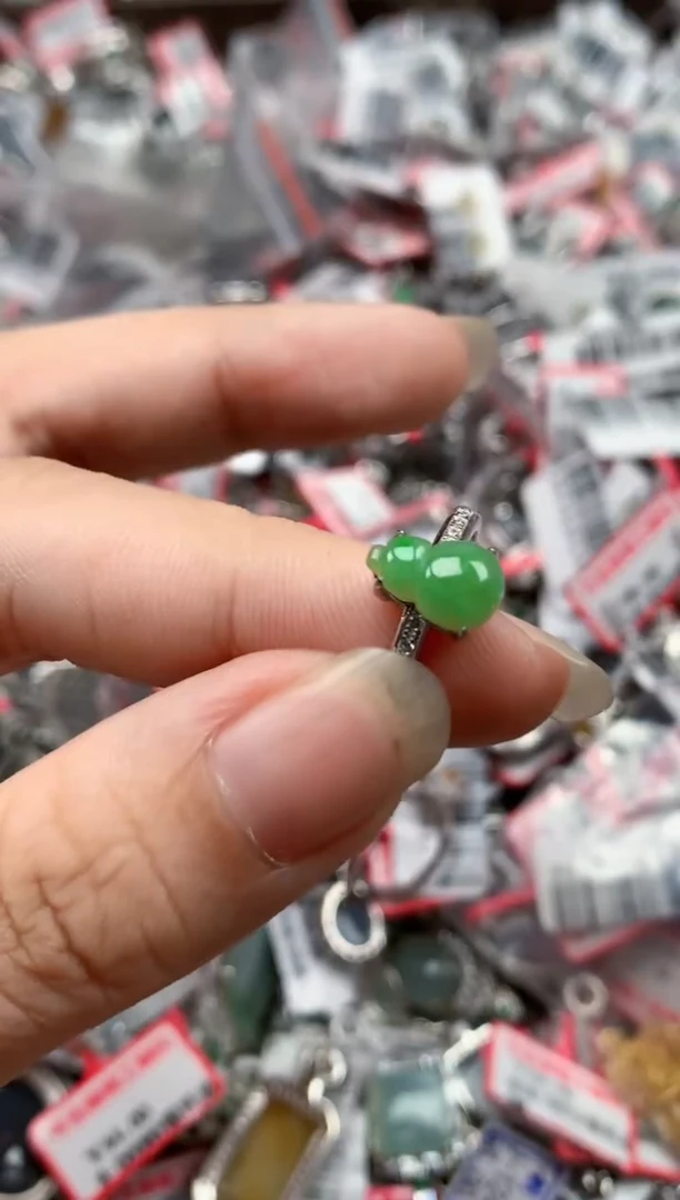 银S925镶嵌戒指翡翠天然A货缅甸翡翠