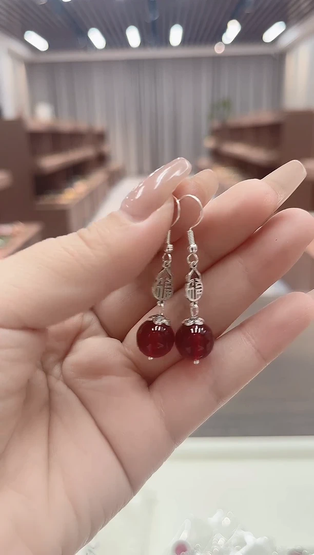 血珀银S925镶嵌耳饰E576