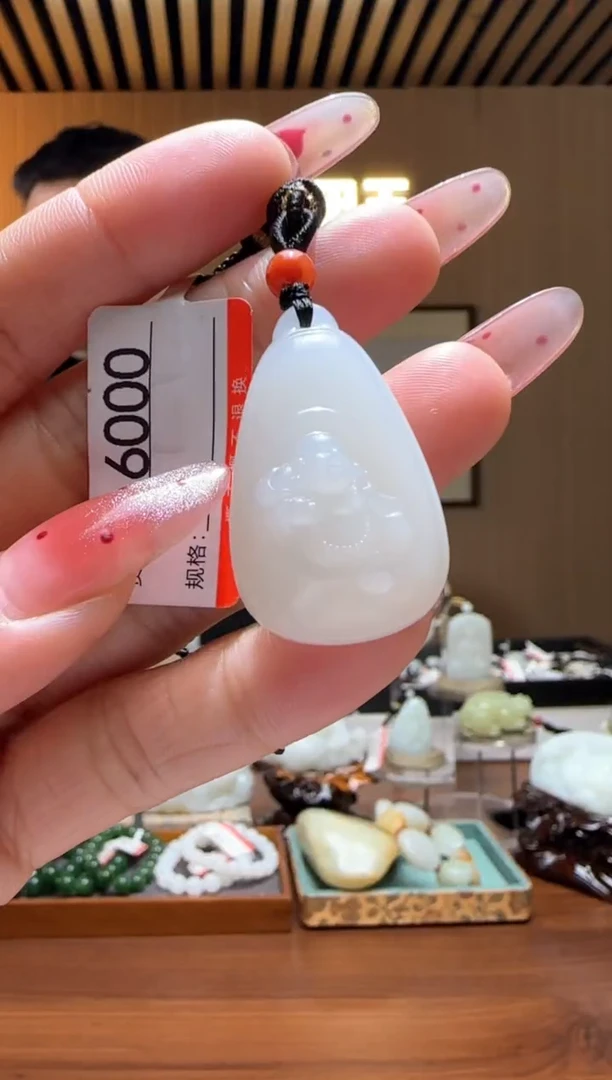 颈饰未镶嵌和田玉0