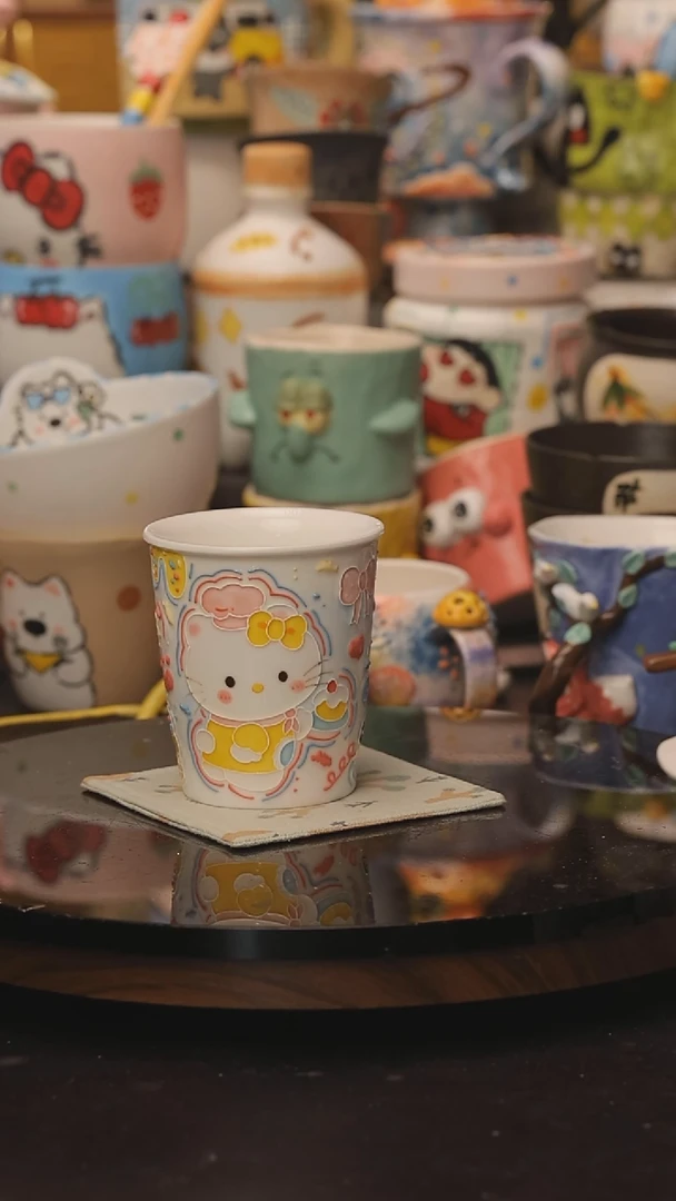景德镇釉下彩绘设计师款式陶瓷