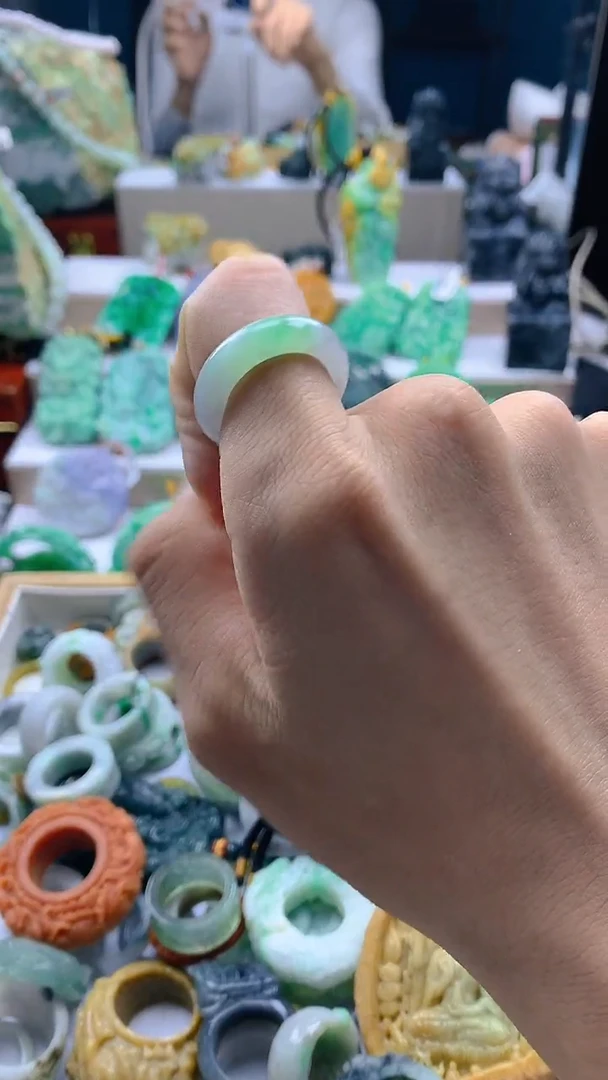 颈饰未镶嵌翡翠天然缅甸a货翡翠18.2