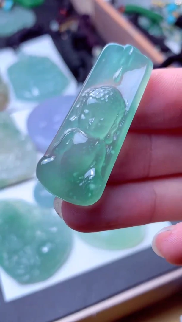 颈饰未镶嵌翡翠天然A货翡翠