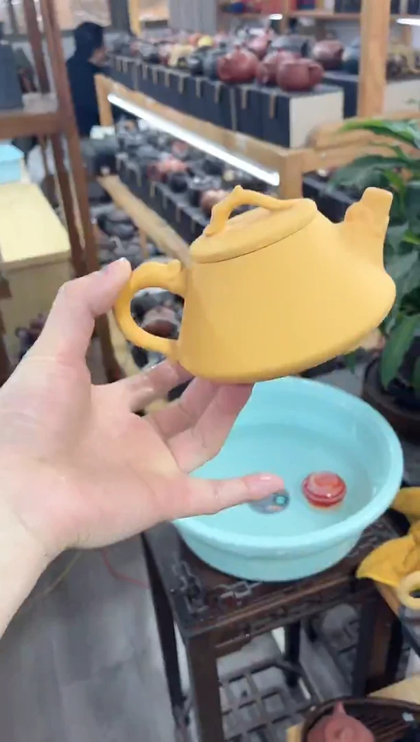 瓷片黄段石瓢壶1