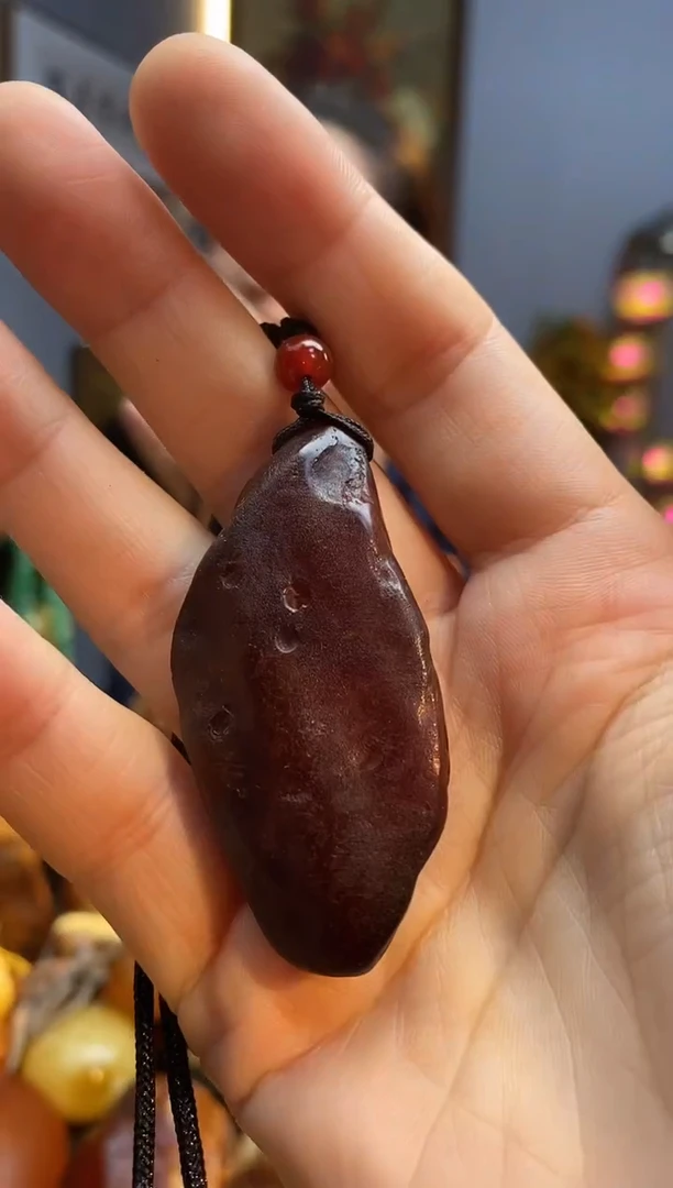 琥珀颈饰未镶嵌吊坠