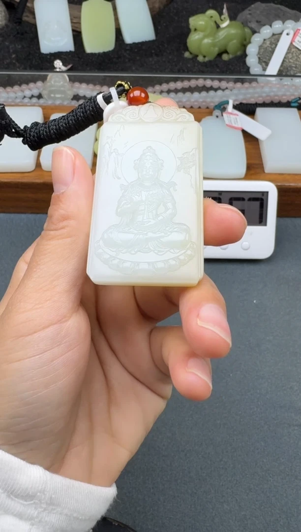 颈饰未镶嵌和田玉2